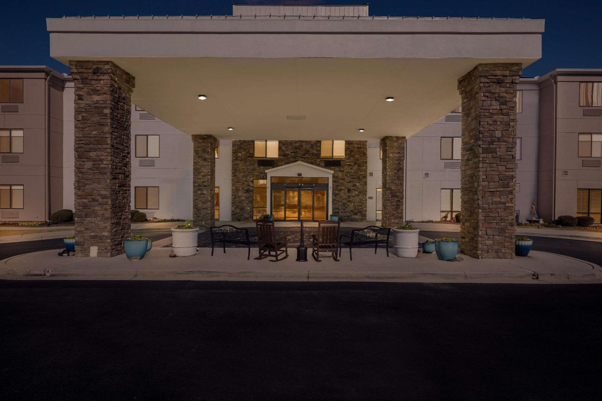 Comfort Suites Cullman I-65 Exit 310 Exterior photo
